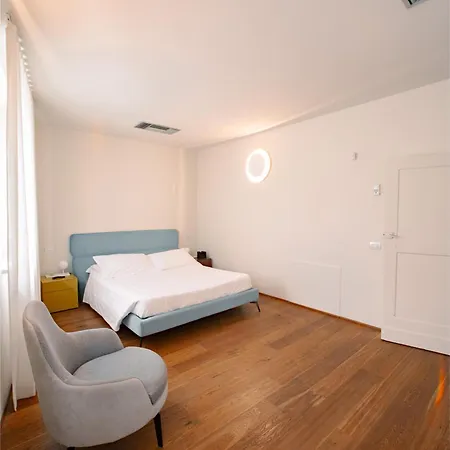 - Urban Retreat *