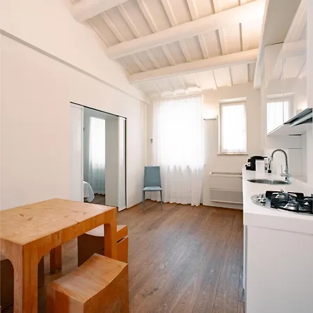 - Urban Retreat * Urbino