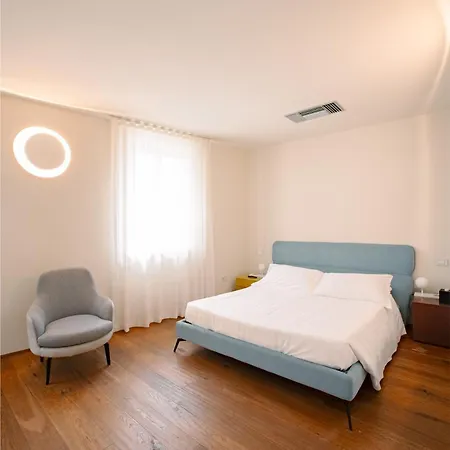- Urban Retreat Apartment Urbino