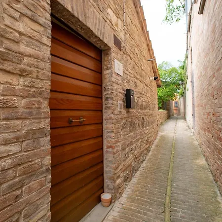 - Urban Retreat * Urbino