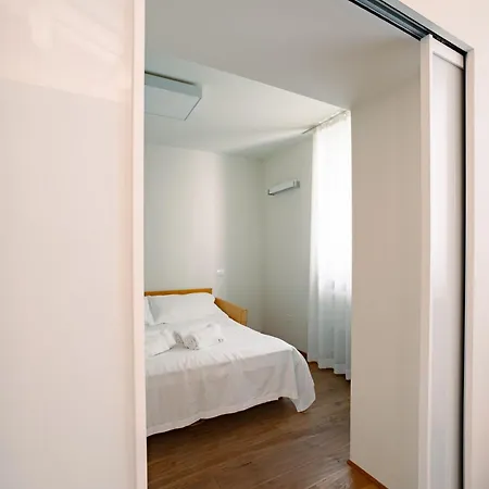 Apartment - Urban Retreat